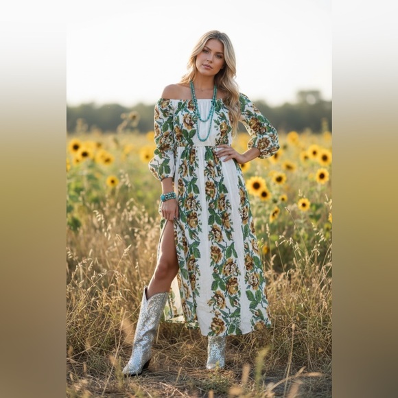 Crazy Train Multi-color Floral Print Long Sleeve Open Front Dress - Picture 2 of 7